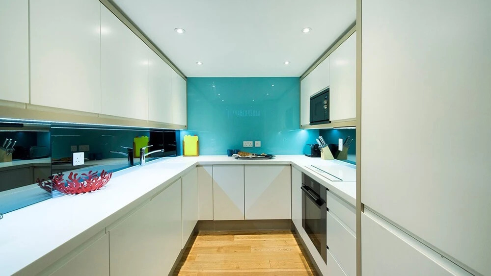 Sleek, Stylish 2BR Home in Shoreditch