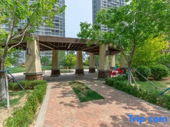 Lanjing Yunhai Seaview Apartment (Yuquan Shanhai Square Branch)