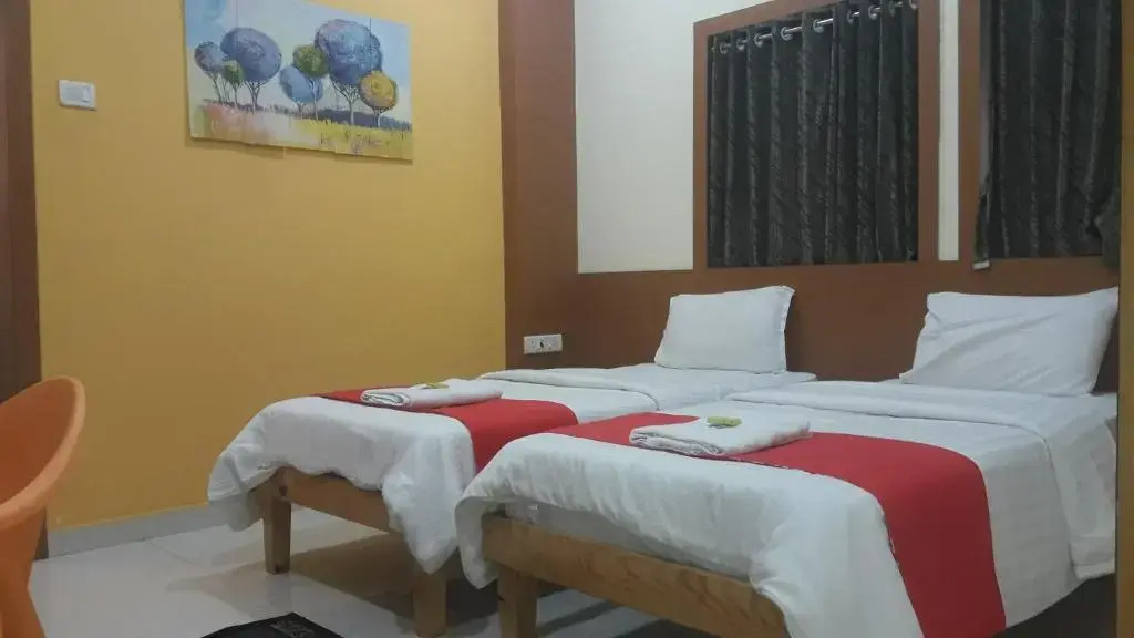 OYO 26179 Hotel Shivrai