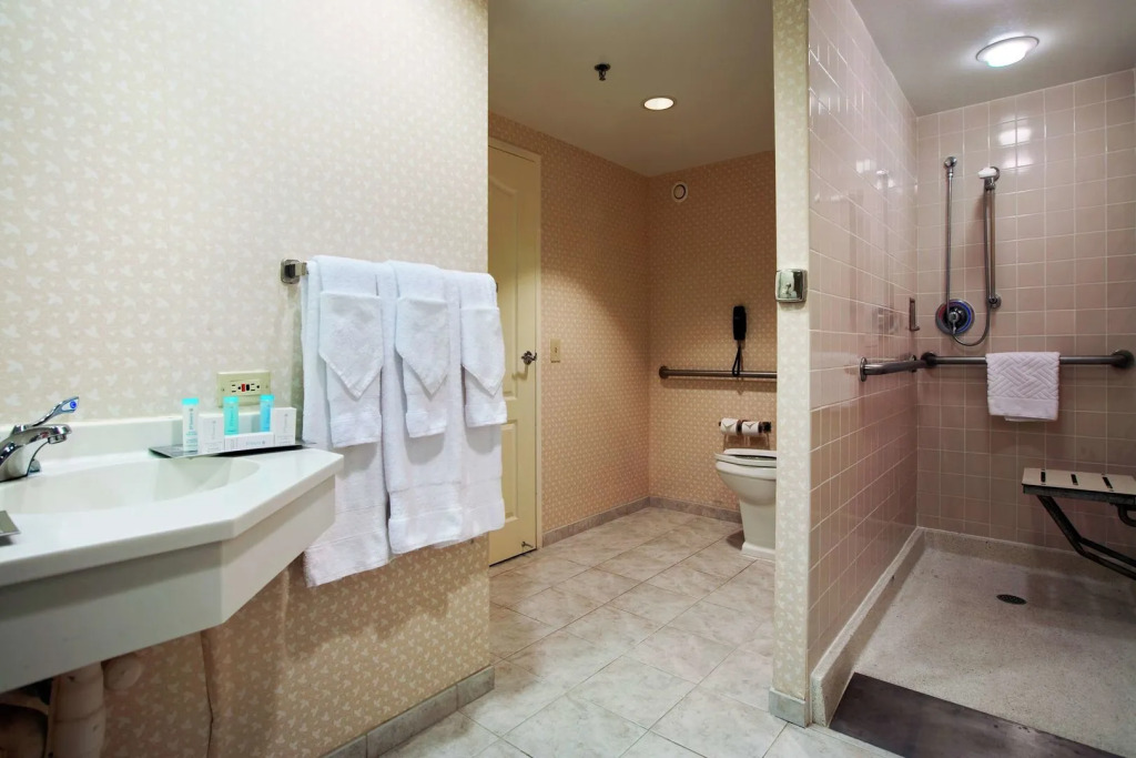 Hilton Suites Chicago/Oakbrook Terrace