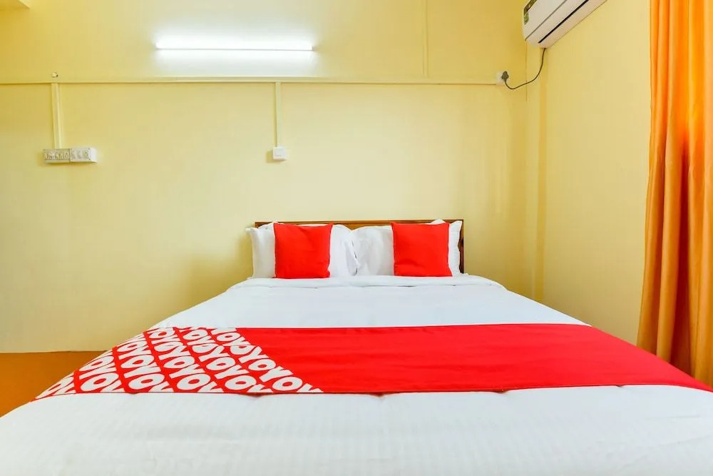 OYO 24607 Lotus Residency