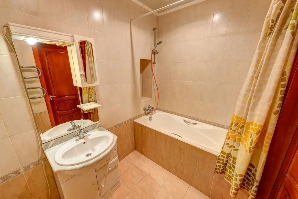 Elegant Apartment on Saksagans'kogo street