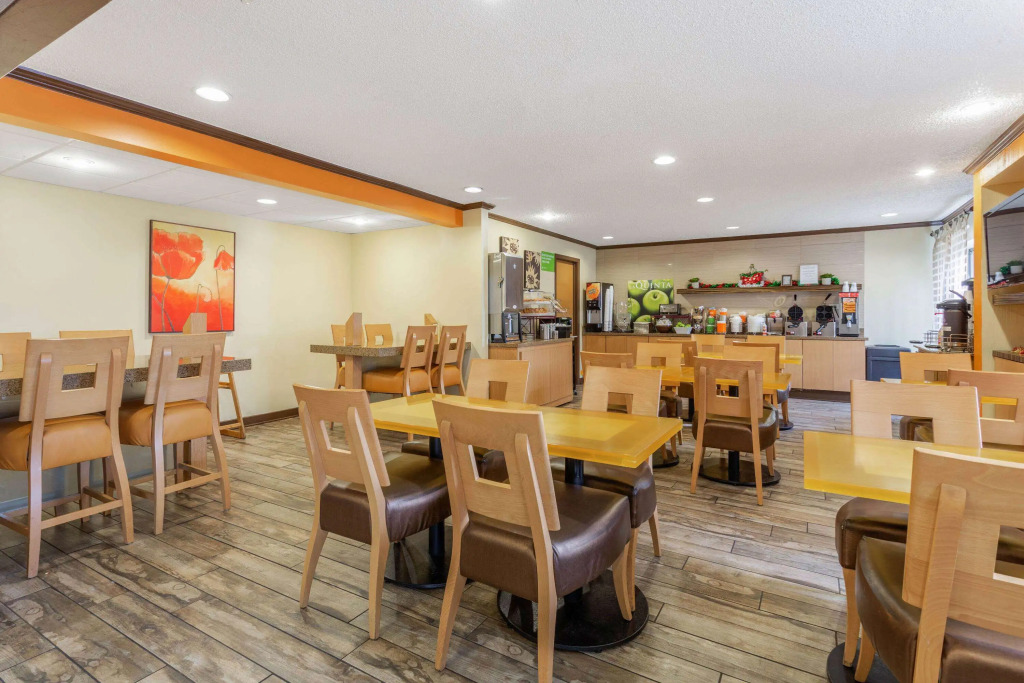 La Quinta by Wyndham Chicago Tinley Park