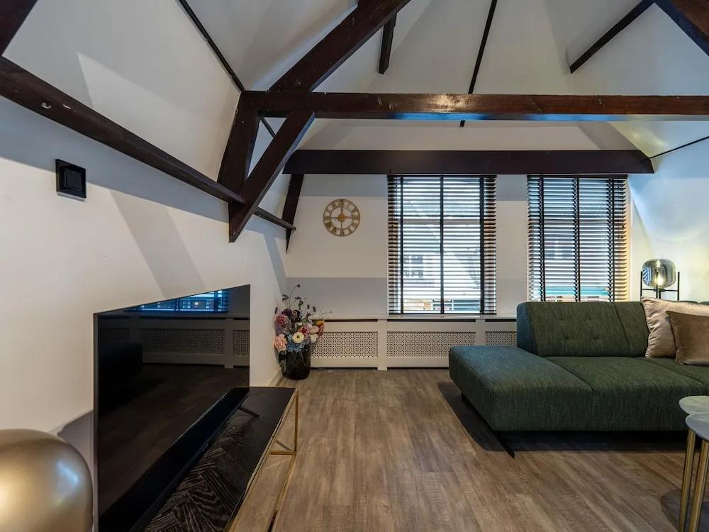 Beautiful Apartment on the First Floor Abcoude