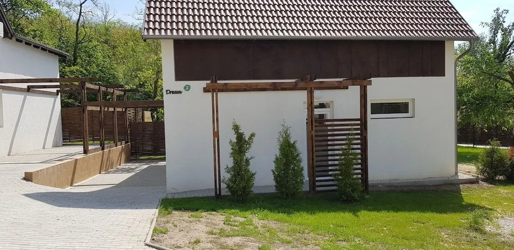 Kenese-Völgye Villahotel