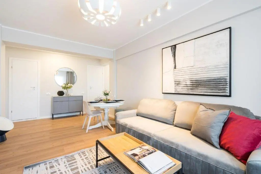 Downtown Modern - 2BR Apartment