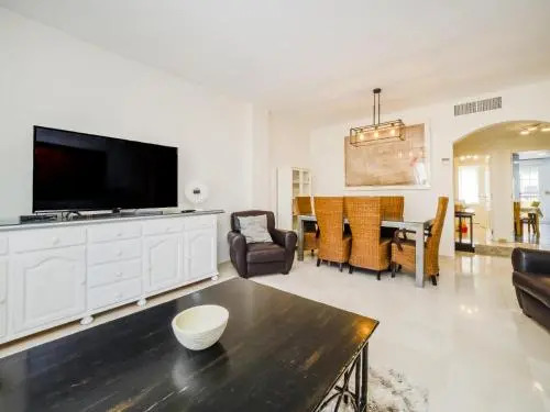 Cubo's Apartamento 1/A Arenas de Marbella