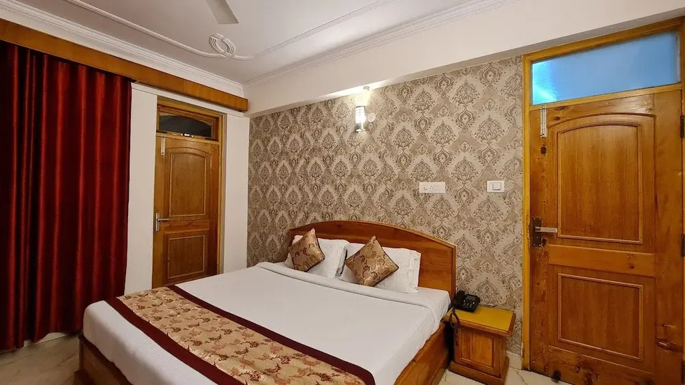 Hotel Chand Himalayan Brothers