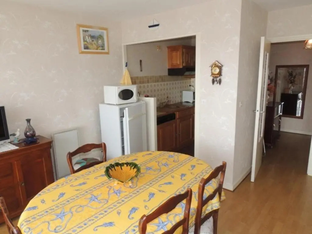 Appartement Royan, 2 pièces, 4 personnes - FR-1-71-62