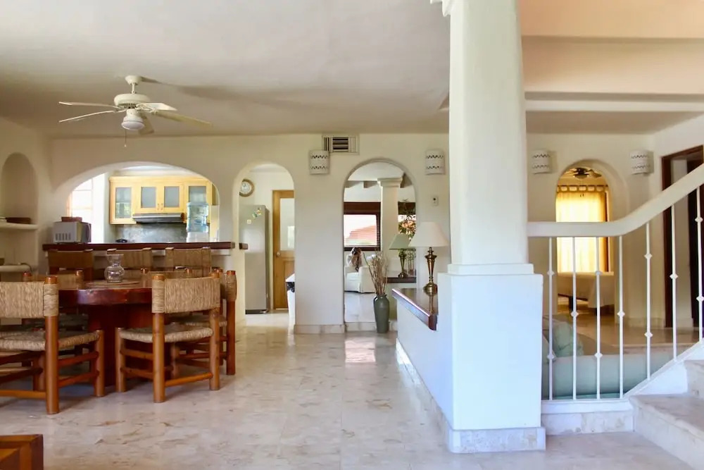 Stunning Residence 4 Bedrooms, AC, WiFi