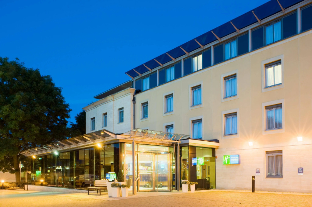 Holiday Inn Express Bath by IHG