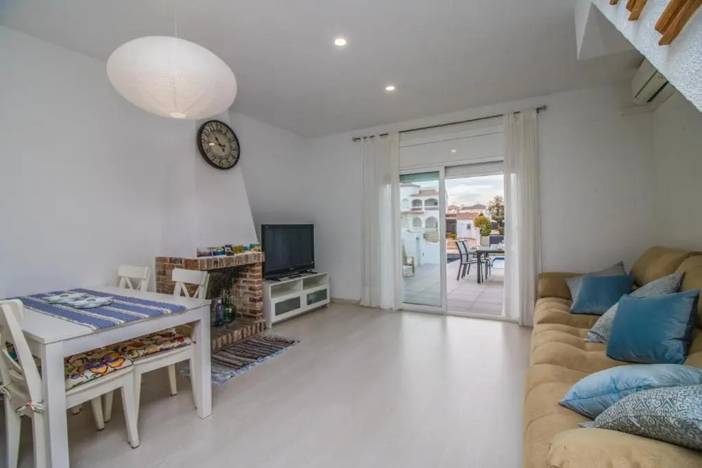Empurialola -Casa pescador con piscina y amarre en Empuriabrava -152