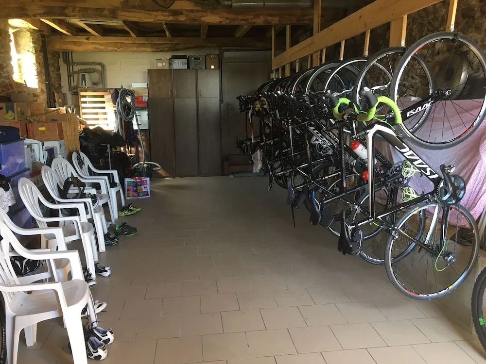 La Source Du Bonheur Chambres et Table dHôtes
