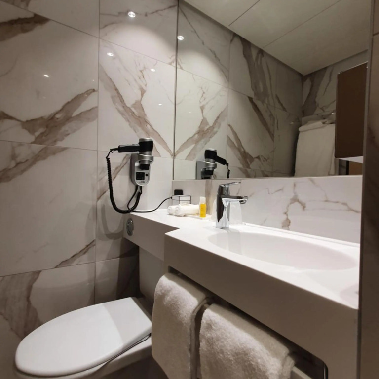 Nash Airport Hotel