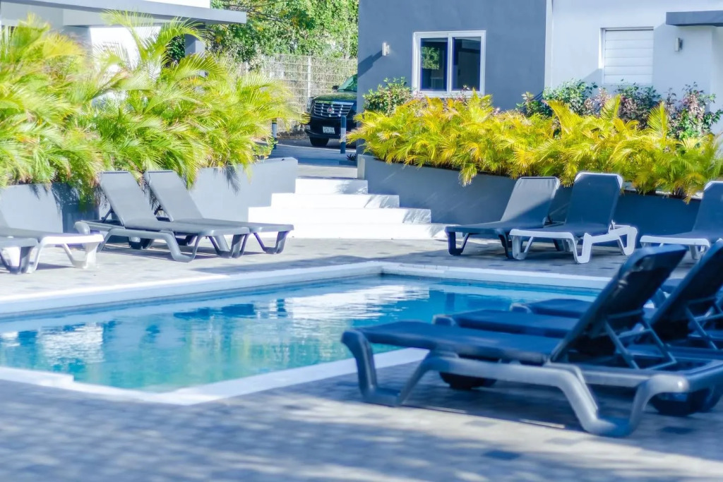 Best Value in Curacao! 2BR Apt W/ Pool & Tropical Garden