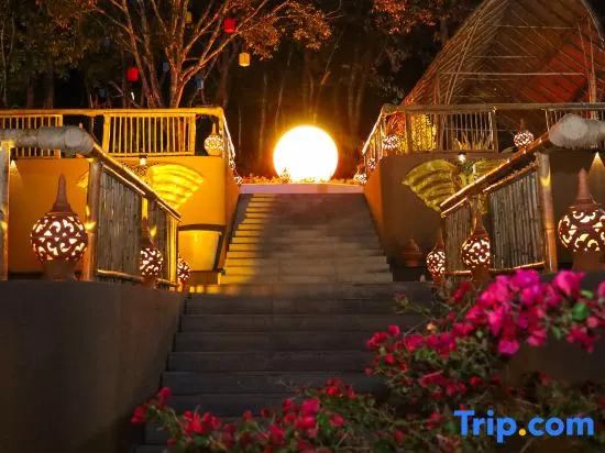 Yueting Hot Spring B&B