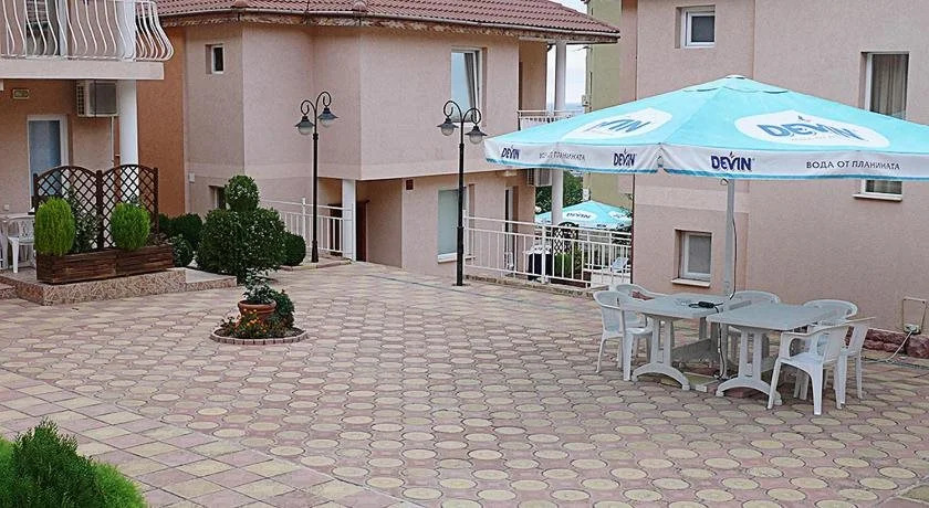 Aquarelle Hotel