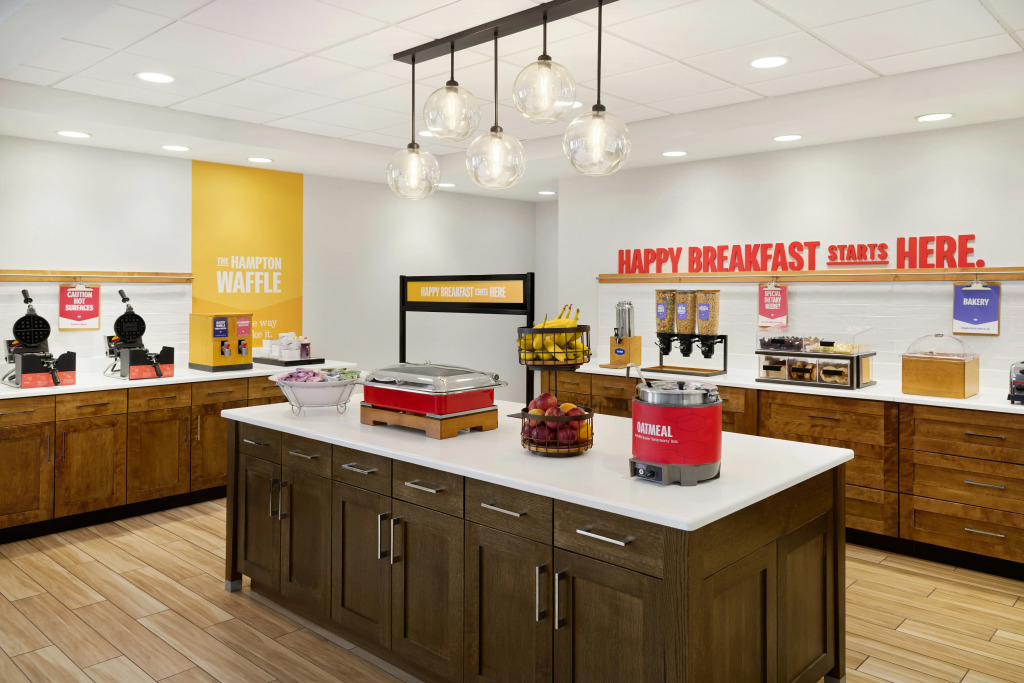 Hampton Inn & Suites Syracuse North Airport Area