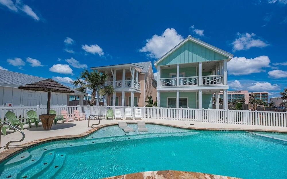 Gulf Vista Villa 5 Bedrooms 4 Bathrooms Home