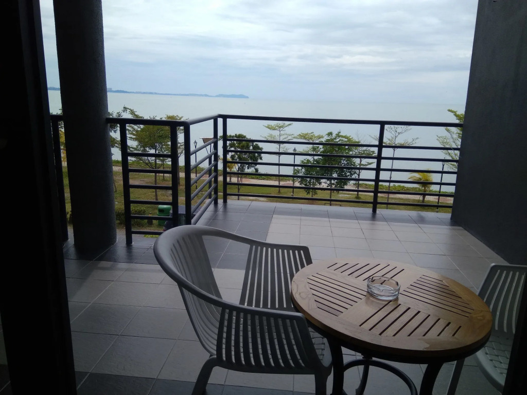 Bayfront Hotel