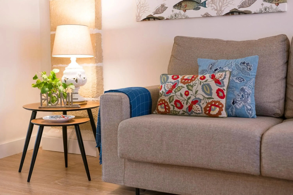 Cream Loft. Siente Jerez. Parking+Wifi+Netflix
