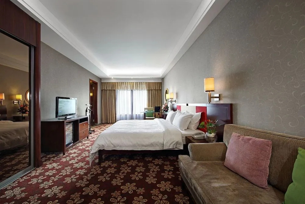 U-Hotel