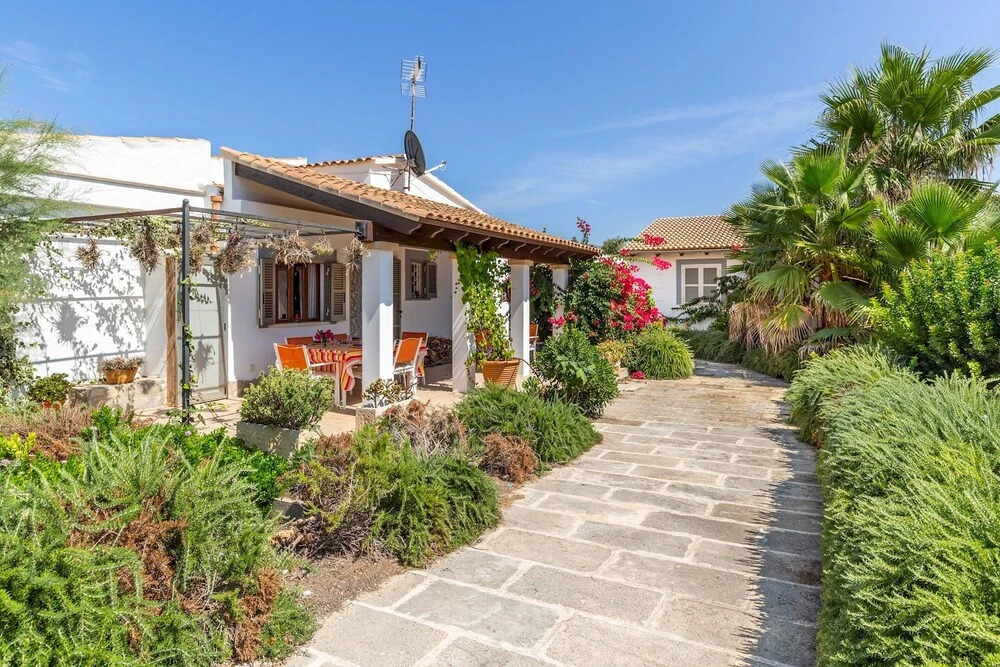 Sea side Cottage in Son Serra Marina 4 persons