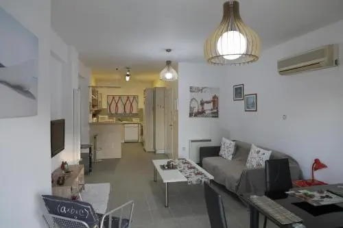 European Uni Apartment