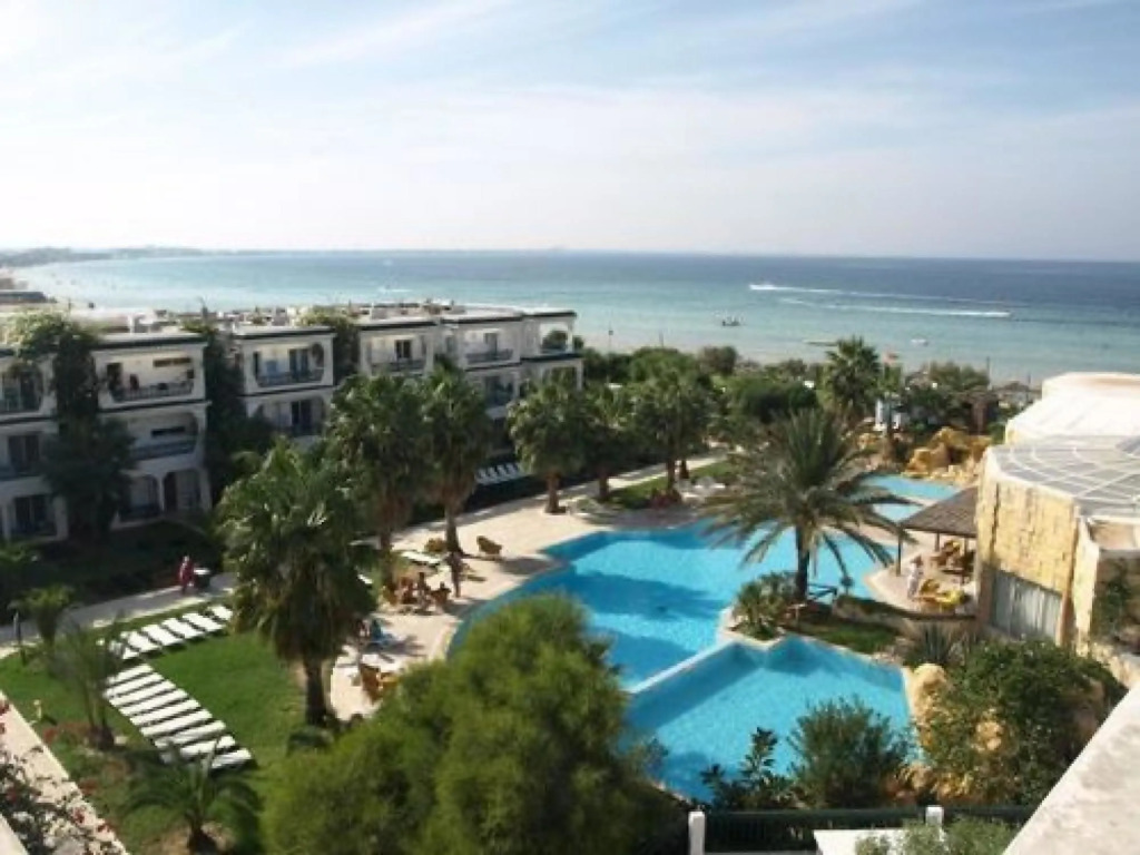 Palmyra Golden Beach Families and Couples