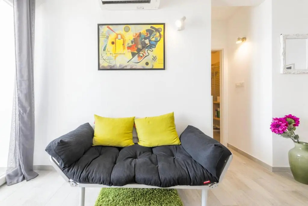 FM Apartments