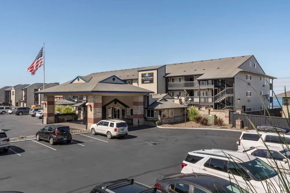 Best Western Plus Lincoln Sands Oceanfront Suites