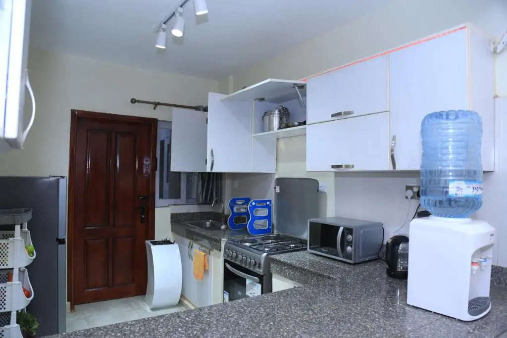 Spacious Luxury Condo in Muyenga 24hr Security
