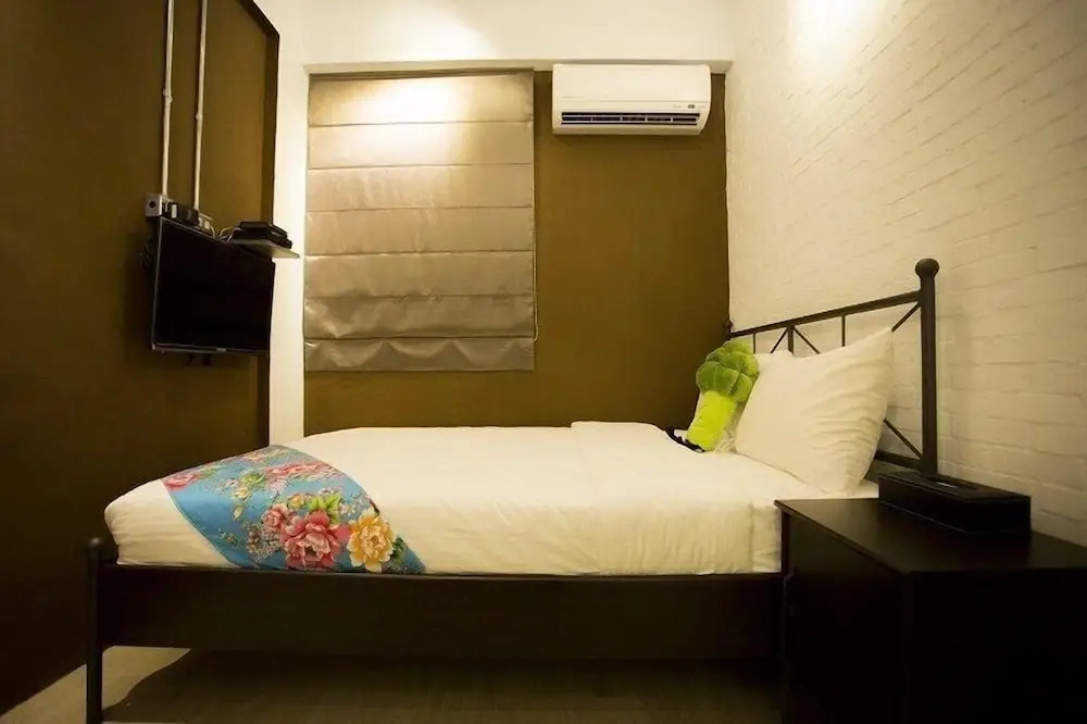 176 Together Hostel