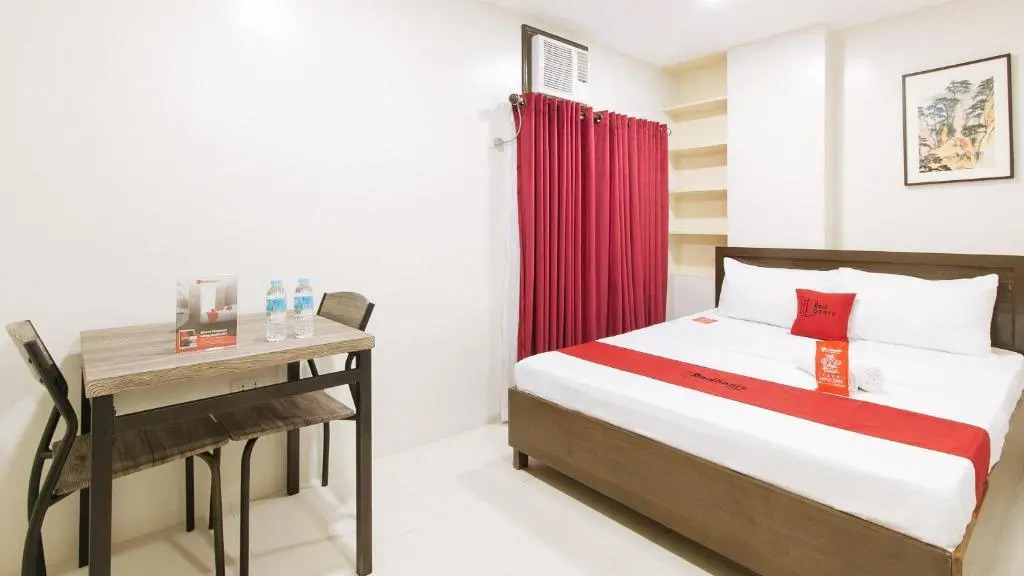 RedDoorz near Fernwoods Garden Quezon City