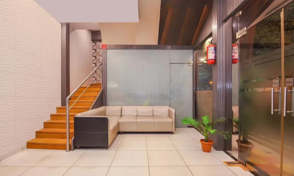 Hotel Palace Residency