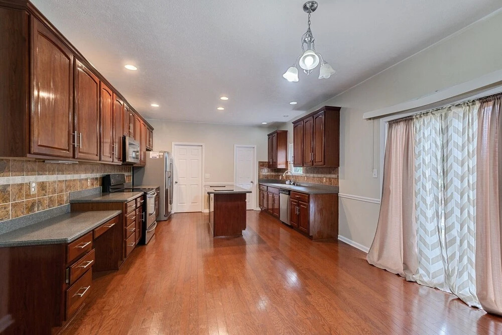 Incredibly Spacious Carmel Home With Fully Equipped Kitchen - 4700 Sq Ft! Sleeps 15! Pet Friendly! 6 Bedroom Home by RedAwning
