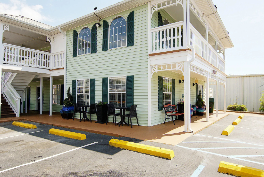 Key West Inn - Fairhope