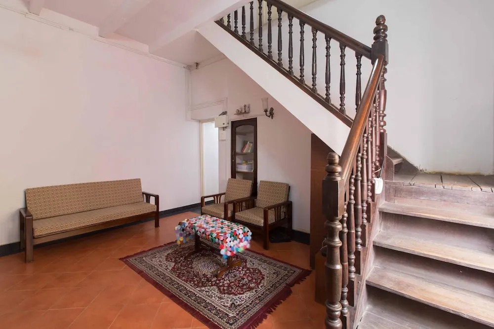 OYO 6587 The Caravela Home Stays