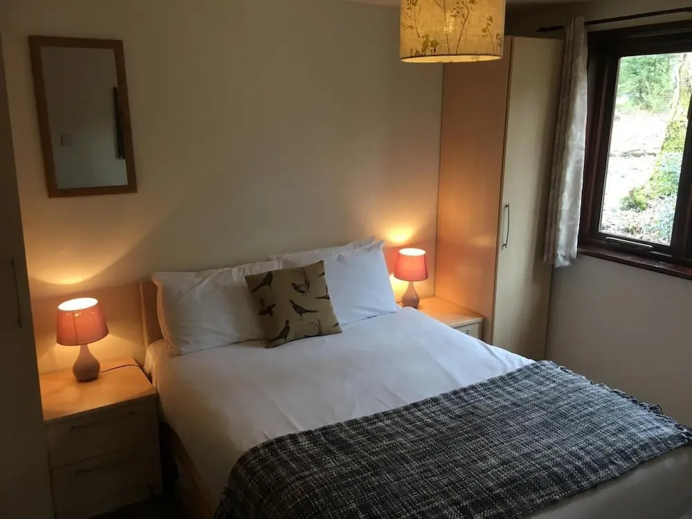 Wren 8-Hot Tub-Woodland Lodges-St Clears-Carmarthen-Tenby