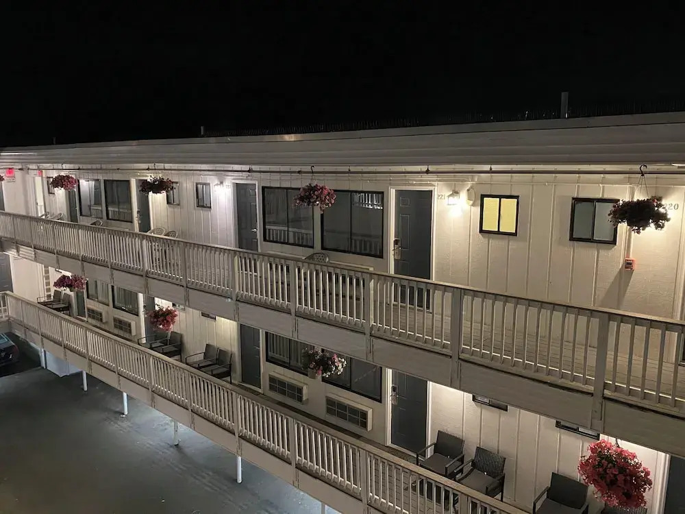Hampton Harbor Motel