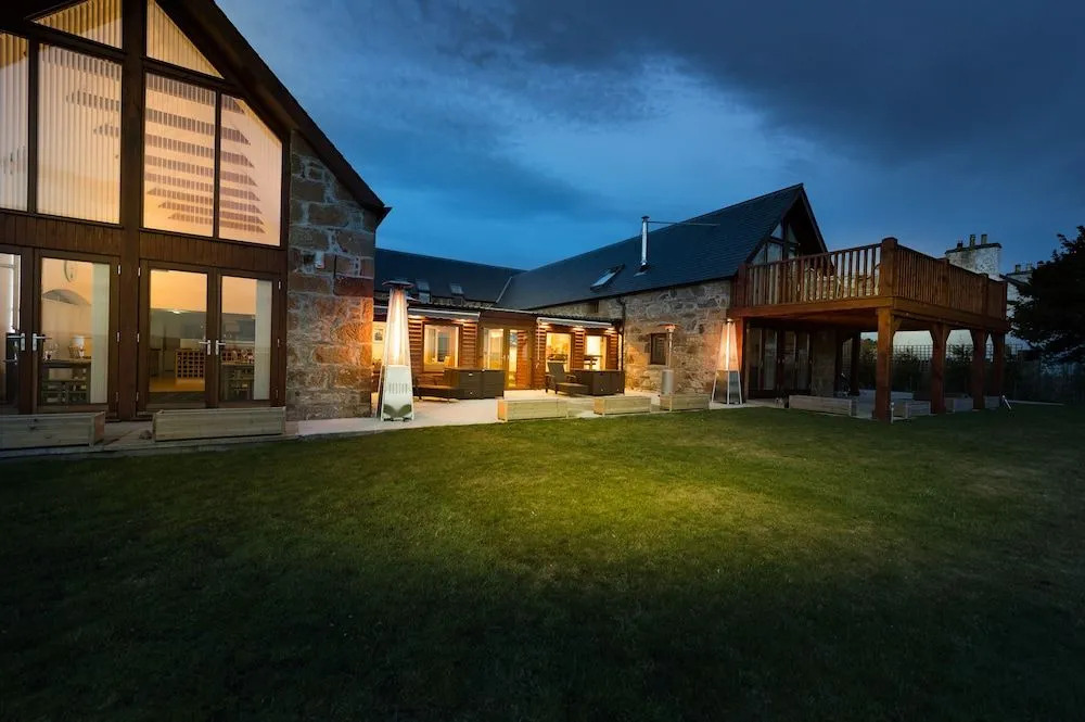 Balloan Steading West
