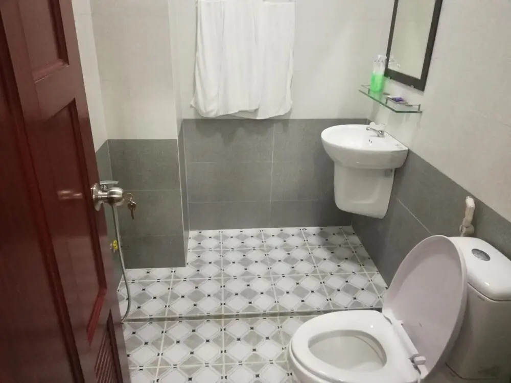 Dong Nam Hotel