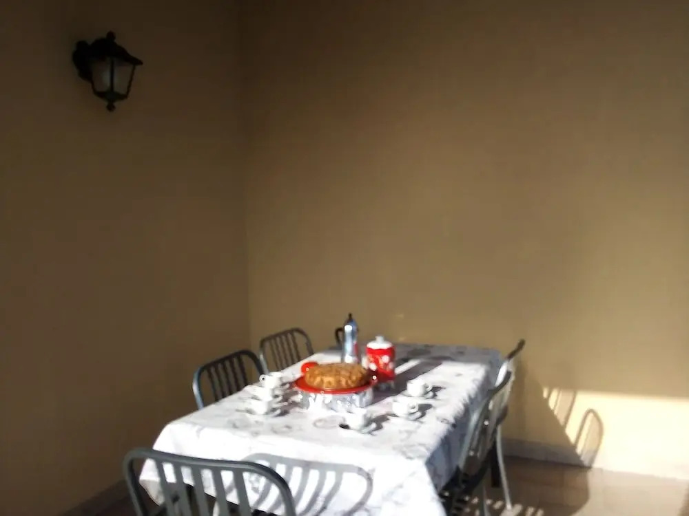 Sunny Villa