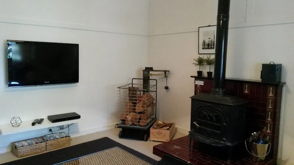 Leura Country Cottage
