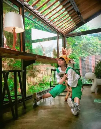 Huagang Village Flower Garden Hotel
