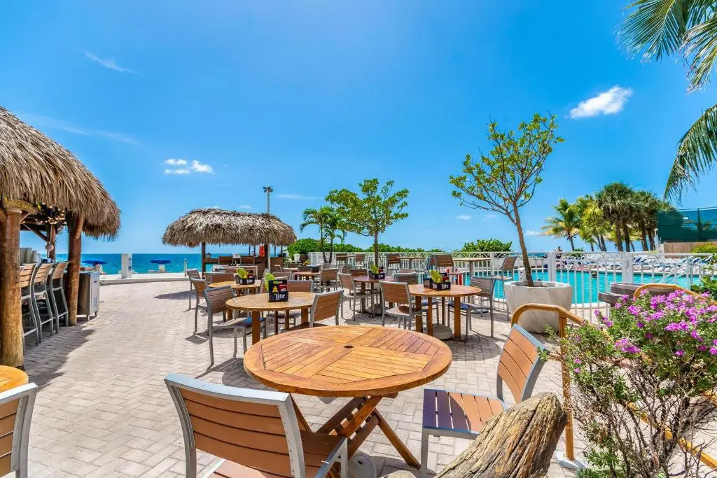 Ocean Beach Condo 3BR On the Sand 505