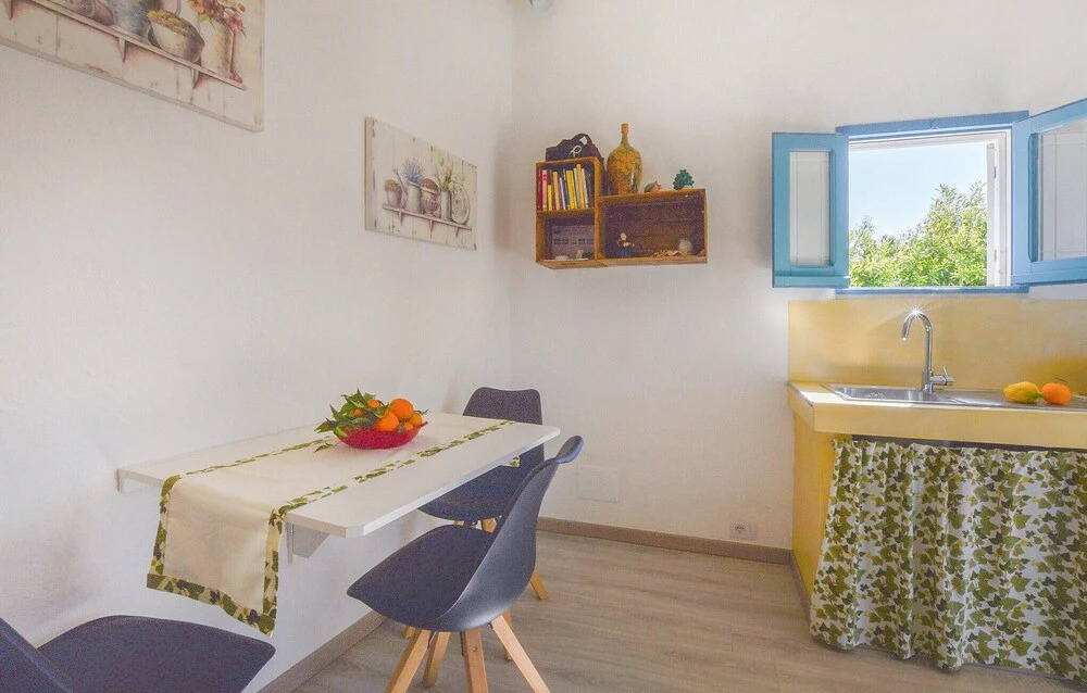 Stunning Home in Cava D'aliga With 1 Bedrooms, Wifi and Outdoor Swimming Pool
