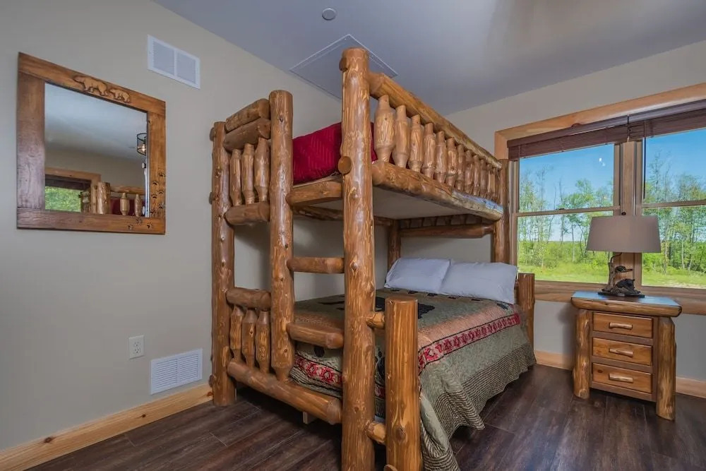 CJs Mountain Lodge