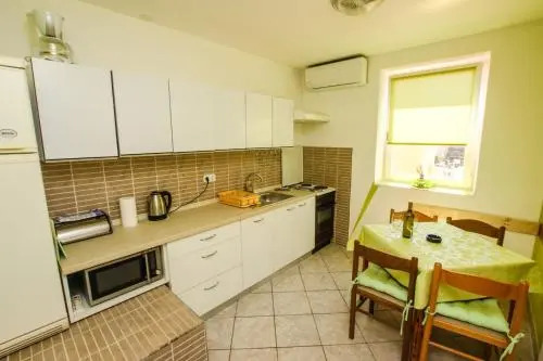 Apartment Gogić 1092