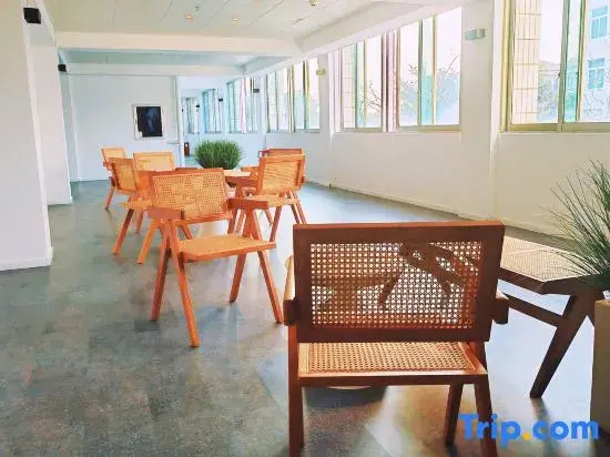 Wojuju Suites (Nanmenwan Branch)